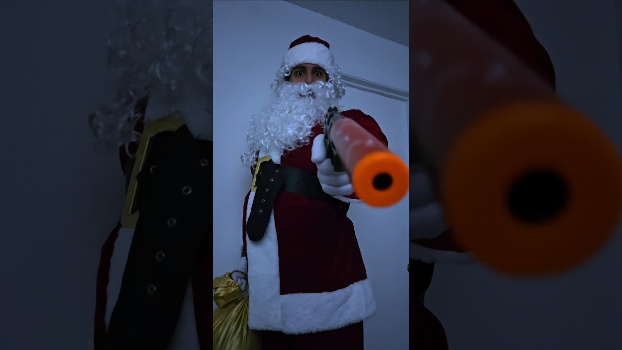 Санта стоял на своем месте