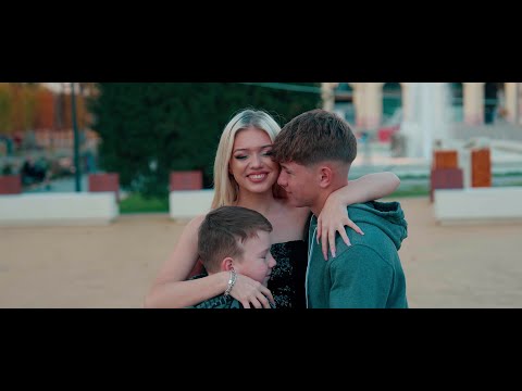 Giulia - Fratele ramane frate