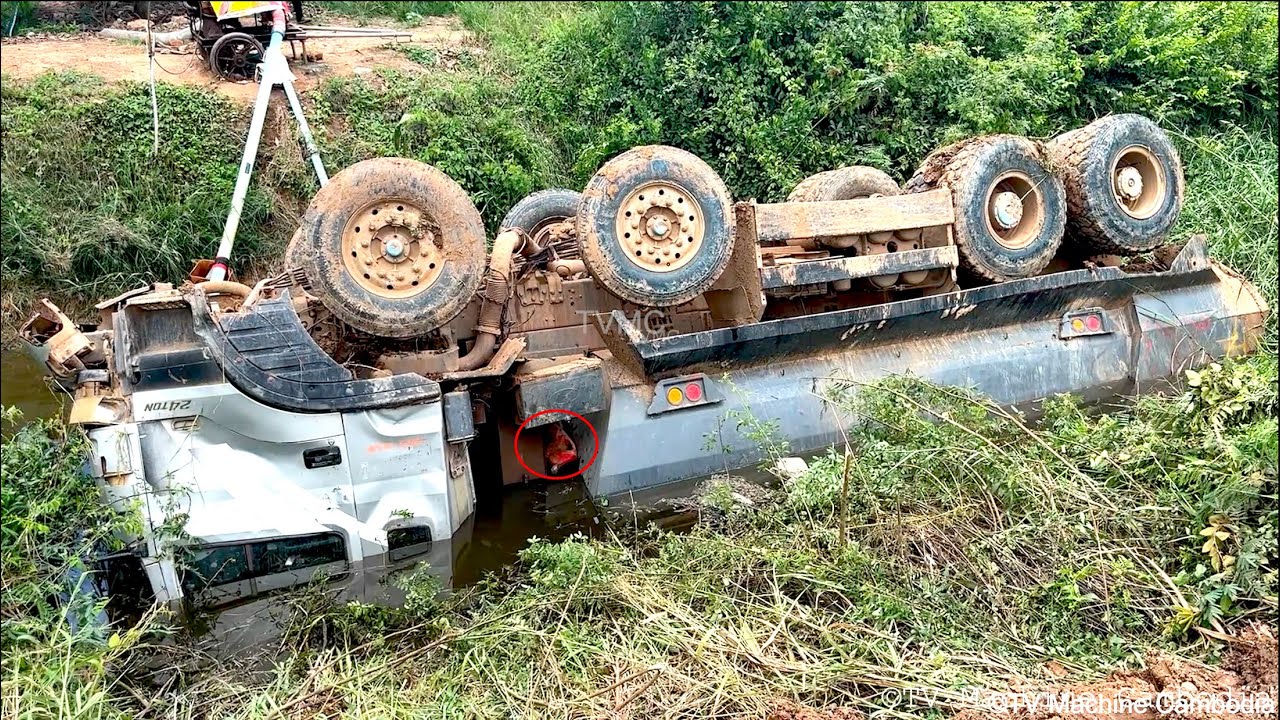 Incredible MIX Overloaded Dump Truck Failed to Drive Up Hill Help USE Expert Operating Of Recovery