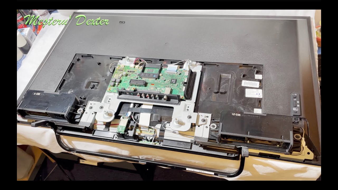 Dezmembrare TV Sony KDL-40R480B - YouTube