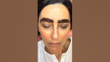 Restructuration et coloration des sourcils #brows #eyebrows #browshaping #browtutorial #eyebrows #br