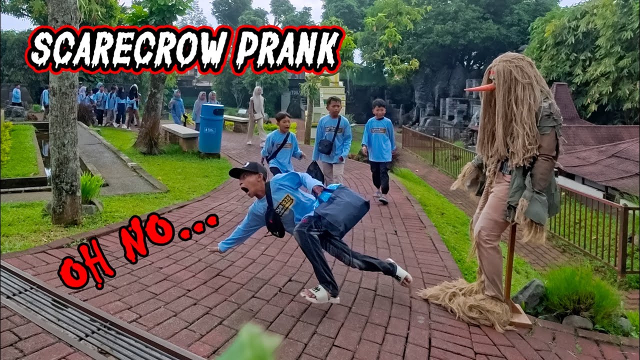 MOMENT TERJATUH PALING LUCU, SCARECROW PRANK
