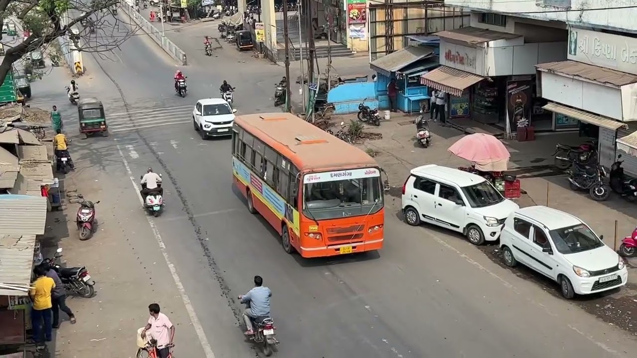 Back to Back GSRTC Bus Arriving & Departure From Bilimora Central Bus Station 