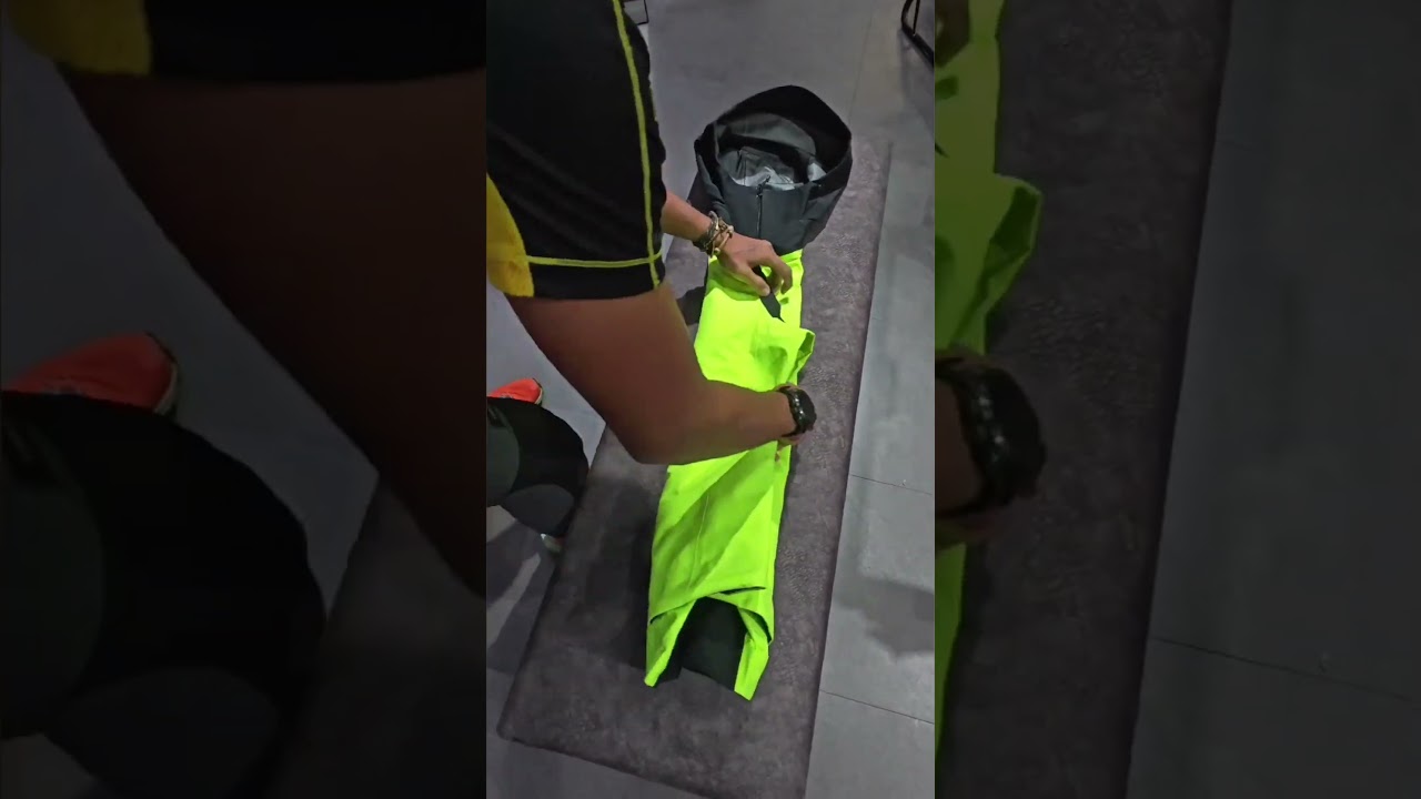 How to pack your Hardshell Jacket