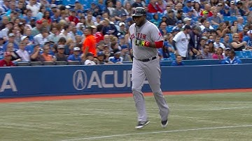 Papi crushes a three-run home run to right