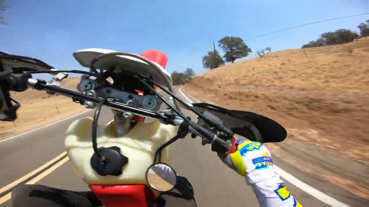 BEST BIKE EVER? Honda XR400 #MAXYDAILY #023