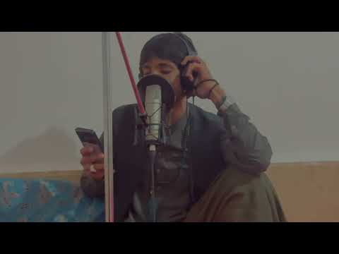 عاشک په نشا آته محمود بیگانگ