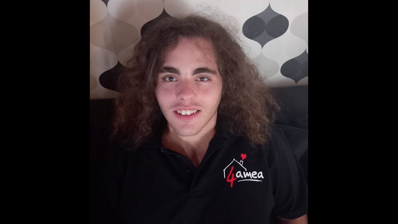 4amea - Ο Χρηστάκος μαθαίνει το 