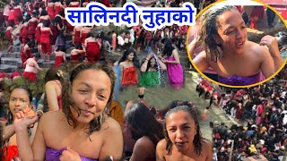 सलनद मल Ll Salinadi Mela Ll Devotees Holy Open Bath Ll Holy Bath At Salinadi River Ll Apshutv