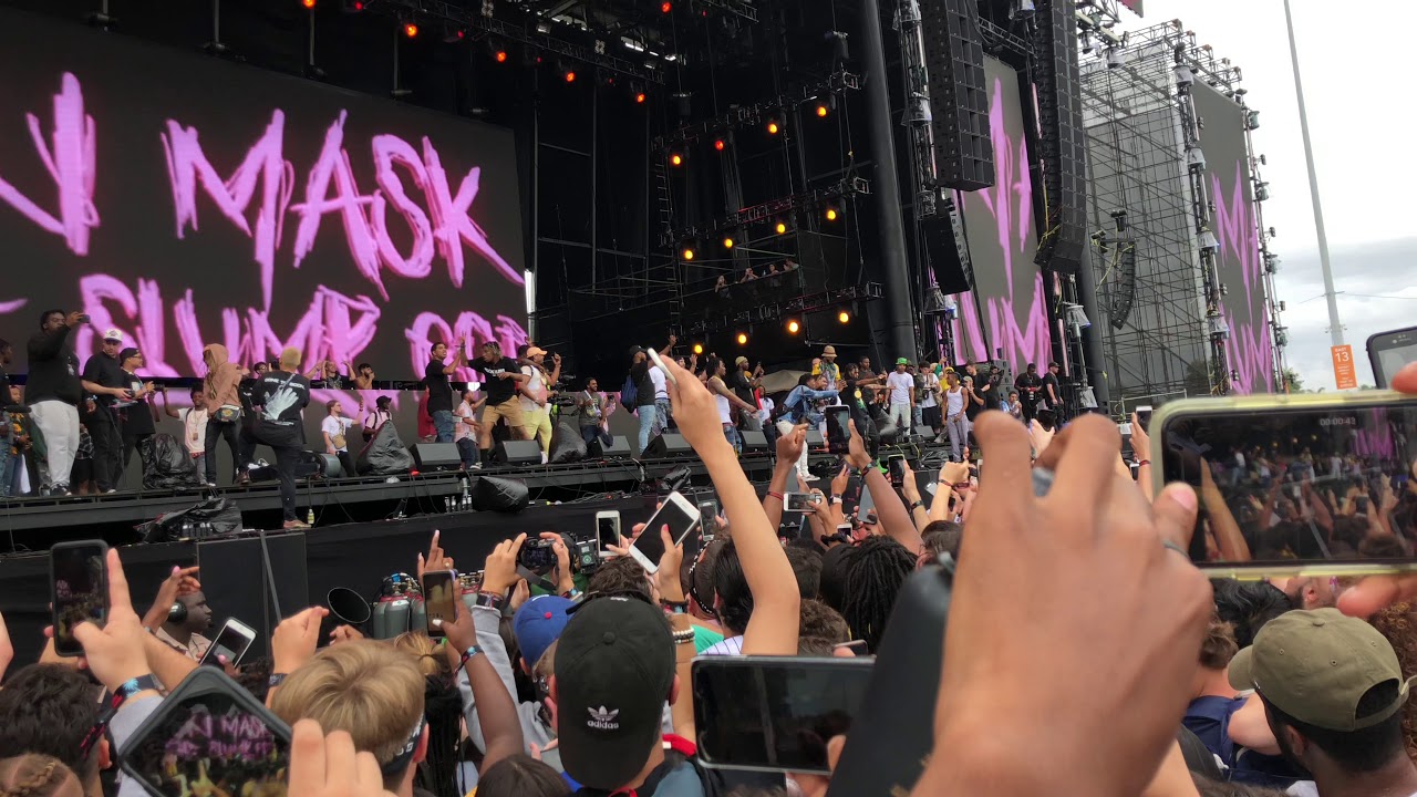 Ski Mask The Slump God & XXXTENTACION - Take A Step Back (Live @ Rolling Loud Miami 2018)