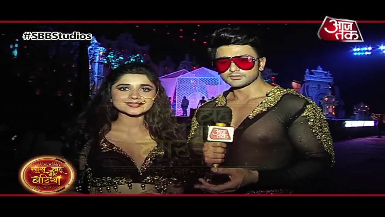 Zee Rishtey Awards 2019: Guddan-AJ's ROMANTIC ACT!