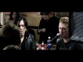 Queens of the Stone Age - Dark As A Dungeon (Johnny Cash cover) Acoustic in Portland 2005