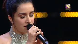 Shraddha Kapoor singing  | sun raha hai na tu Resimi