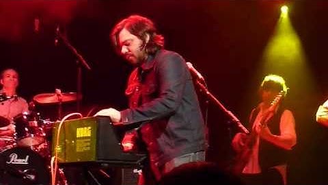 Matt Berry 07 Theme From Snuffbox (O2 Islington Academy 18/05/2013)