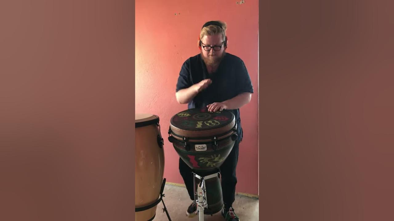 Rock n roll djembe