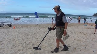 Пляжный поиск с металлоискателем в Австралии. Что находят на пляже в Австралии.