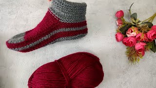 картинка: Простенькие ТАПОЧКИ СПИЦАМИ, свяжет даже начинающая мастерица.