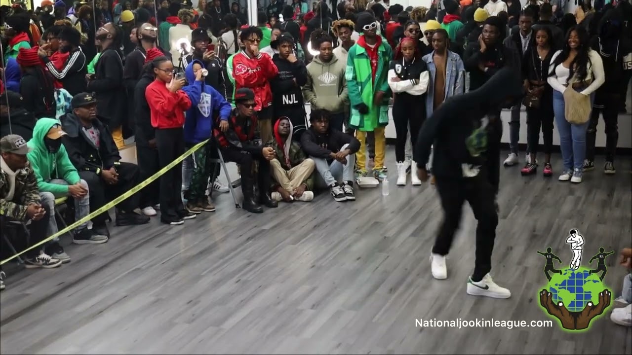 Gnerd vs Larray (Final Round) 