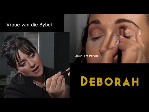 Video: Bloos En Geen Grimering Nie: Natalia Medvedeva Het Haar In Die Boesem Van Die Natuur Gewys