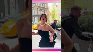 Edona Llalloshi E Miloti Midis Nju Jorkut Vallëzojnë E Këndojnë Live