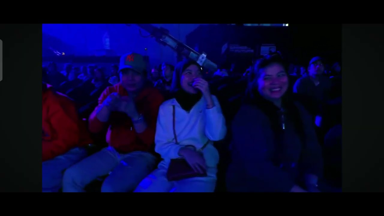 “Game 2 goes crazy 🔥 ONIC vs Aurora PH | English Caster 🎙️”