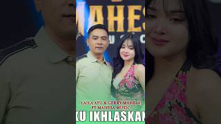 LAILA AYU FT GERRY MAHESA - KU IKHLASKAN sudah tayang ytc MAHESA Official #mahesamusic
Title : Ku Ikhlaskan
Singer : Laila Ayu ft Gerry Mahesa
Songwriter : R. Husin Albana
Arranger : Mahesa Music
Lirik ♫
CEWEK :
Bukan inginku untuk berpisah
Dan membuatmu
Terluka
Tapi diriku
Sungguh tak kuasa
Dijodohkan
Orang tua
COWOK:
Ku tak menyangka
Kau ingkar janji
Perpisahan
Jadi kehendakmu
Sungguh tersedu
Aku menangis
Karena masih mencintaimu
REFF. COWOK
Tiada guna menangis
Laksana lautan airmata
Karena kau dijodohkan
Pilihan orang tua
Yang terbaik untukmu
Maksud hati berlabuh
Hingga sampai ke pelaminan
Tapi kandas dijodohkan
Mungkin jalannya
Yang harus direlakan
CEWEK ,(yg terakhir cowok + cewek)
Semoga kita tabah
Walau getir meng ikhlaskan
Cinta kita sejati
Walau tak bisa memiliki
Home Production : Studio Mahesa Music
Lighting : Yeo Lighting
Audio : Mahesa Music
Video : 19 Production
Mixing & Mastering : Mahmudi ( Siliwangi Pro Audio )
Musisi MAHESA :
Kendang : Faris MAHESA
Bass : Yetno MAHESA
Gitar melody : Ronnies MAHESA
Ritem : Faiz MAHESA
Kyboard 1 : Acik MAHESA
Kyboard 2 : Acep MAHESA
Tamborin : Bogel MAHESA
Suling : Unyil MAHESA
Pimpinan : Abah GERRY MAHESA
Follow Instagram MAHESA Music : https://www.instagram.com/mahesa_music_real
Follow Tiktok MAHESA Music : https://www.tiktok.com/@mahesa_music_real
Jangan lupa dukung channel ini terus dengan subscribe ,share, like dan comment serta hidupkan juga ikon lonceng untuk pemberitahuan video cover terbaru dari channel kami
#MahesaOfficial
#GerryMahesa
#MahesaMusic LAILA AYU FT GERRY MAHESA - KU IKHLASKAN sudah tayang ytc MAHESA Official #mahesamusic