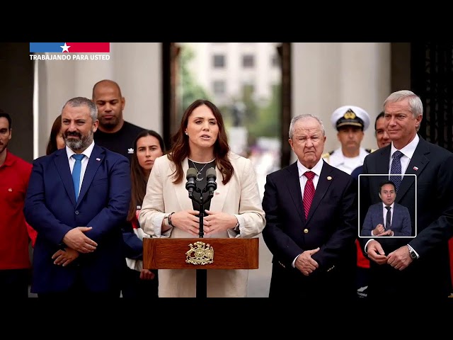 Presidente José Antonio Kast entrega declaraciones junto a la ministra del Deporte, Natalia Duco