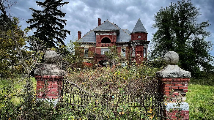Stunning Grand Forgotten 235 year old Mansion Down...