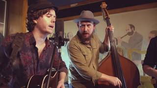 Michael Darcy & The Atlantic Tramps - Beeswing (Live)