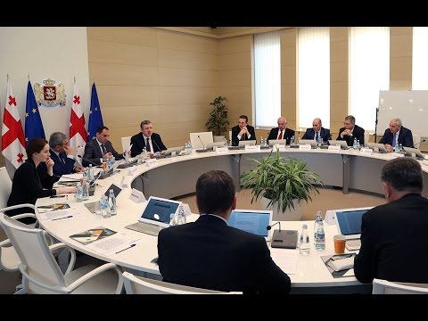 180 დევნილ ოჯახს საცხოვრებელი ფართი საკუთრებაში გადაეცა