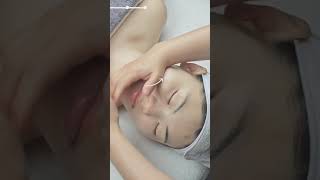 잃어버린 날렵한 턱선? 남김없이 볼과 턱살을 끌어올려 페이스라인 리프팅 완성! #피부관리 #에스테틱 #키웰 #keywell #shorts