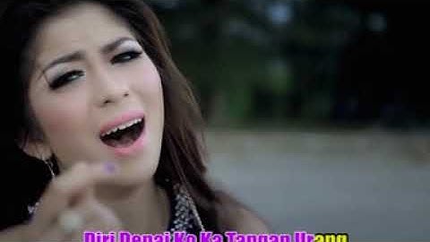 Harry Parintang Feat Elsa Pitaloka - Malapeh Cinto Ka Tangan Urang [Duet Minang Official Video]