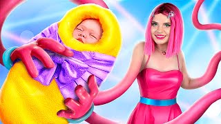 Bảo Mẫu Của Mình Là Mẹ Chân Dài! Poppy Playtime Ngoài Đời Thật