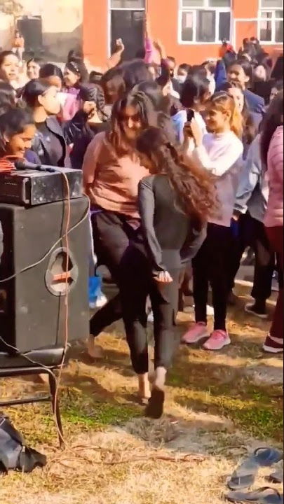 pathan song dance video girls #shortsyoutube #short  jhoome Jo pathan Indian #pathan