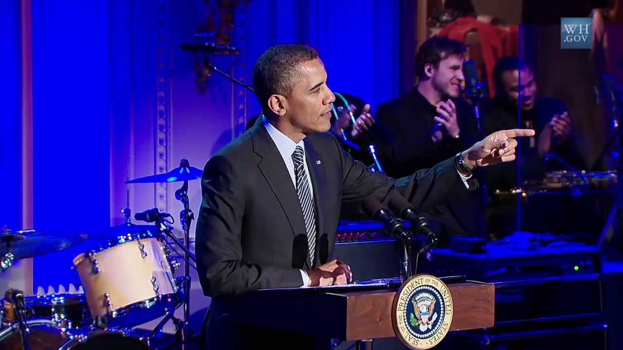 president obama sings sweet home chicago
