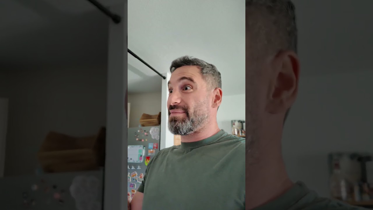 Y'a des façons de dire les choses 😒 #humour #amour #sketch #couple #rigolo