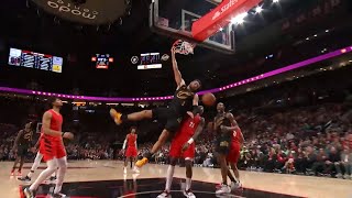 Max Strus THROW IT DOWN on the Blazers Donovan Mitchell couldn’t believe it 😅
