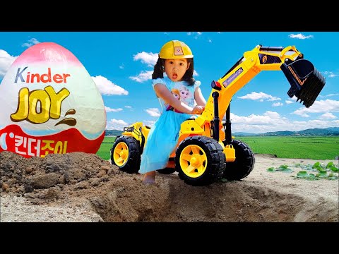 Boram and <strong>Baby</strong> doll find Giant kinder <strong>joy</strong> surprise eggs in outdoor playground