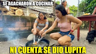 Lupita Leon Preparando Unas Botanas Mexicanas - Parece Que Ya Tiene Muchos Admiradores