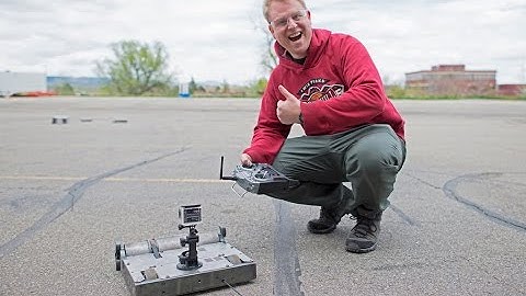 Sparkfun AVC 2015 - Robot Combat Live!