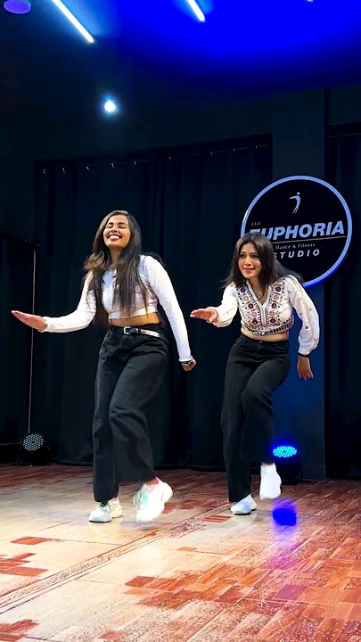 Gulabi Sharara | Dance Challenge | Rozen X Shraddha | The Euphoria Studio #gulabisharara #dance