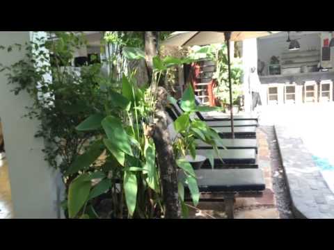 Bed bounciness review - Rambutan resort Siem Reap