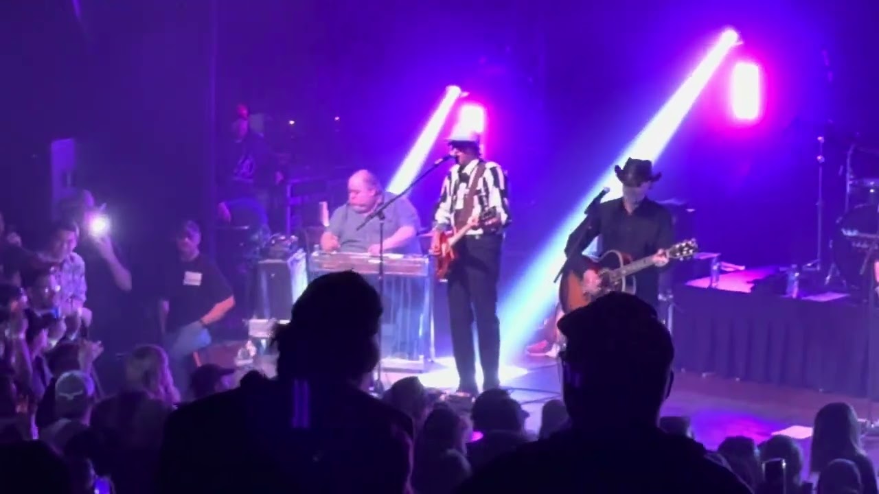 Wheeler Walker Jr. - Drop 'Em Out - Live at Town Ballroom in Buffalo, NY on 3/22/24