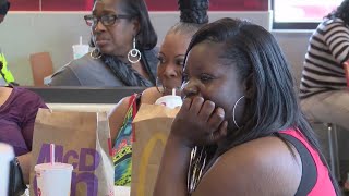 Community, coworkers show support for family of Texarkana shooting victim