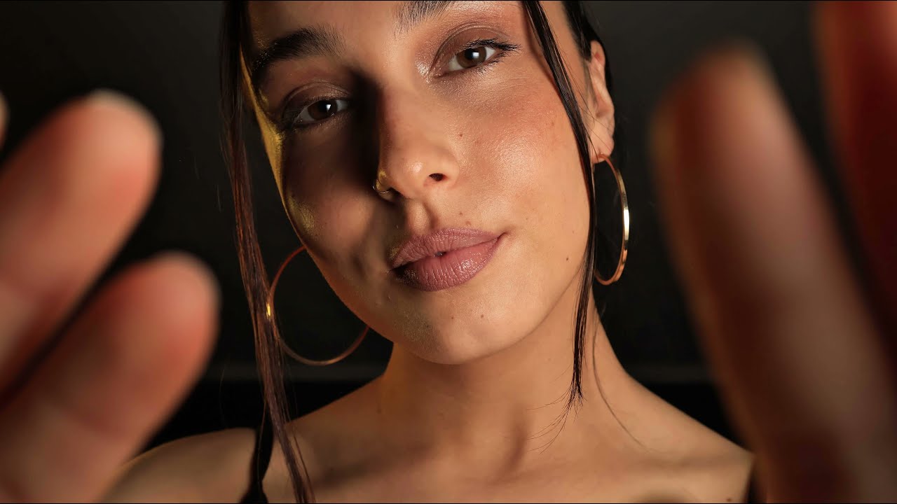 [ASMR] Face Touching, Brushing & Hand Movements [with tsk, tsu, shoo sounds]