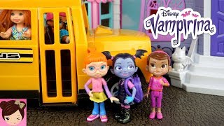 Vampirina Bedroom School Morning Routine Elsa & Anna Toddlers - Scare B & B Dollhouse Playset screenshot 5