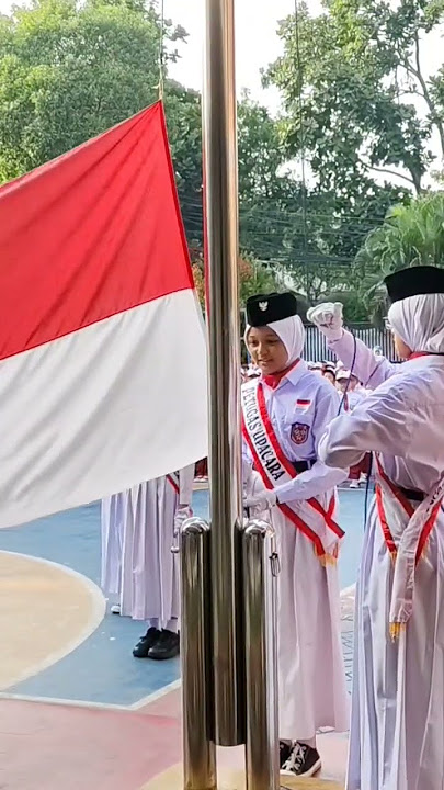 Cara mengibarkan bendera merah putih