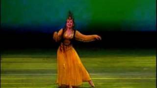 Uyghur dance (a nice solo dance)