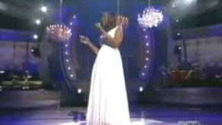Video voorbeeld van "Yolanda Adams - Hold On - LIVE"