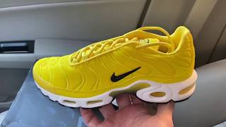 yellow nike air max plus womens